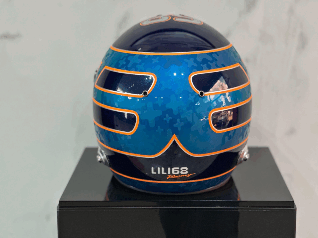 Design de capacete minimalista: detalhes da parte de trás de um capacete minimalista