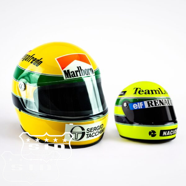 Kit Capacetes Ayrton Senna: Réplica Oficial Bicampeonato Mundial 1990 e Miniatura Primeira Vitória 1985 - Imagem 2