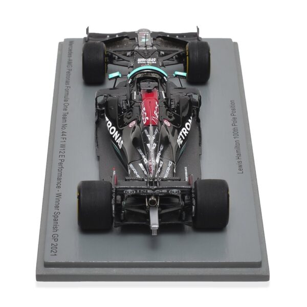 Miniatura Lewis Hamilton - Mercedes W12 - Vitória Espanha 100ª Pole F1 2021 - 1:43 - Imagem 4